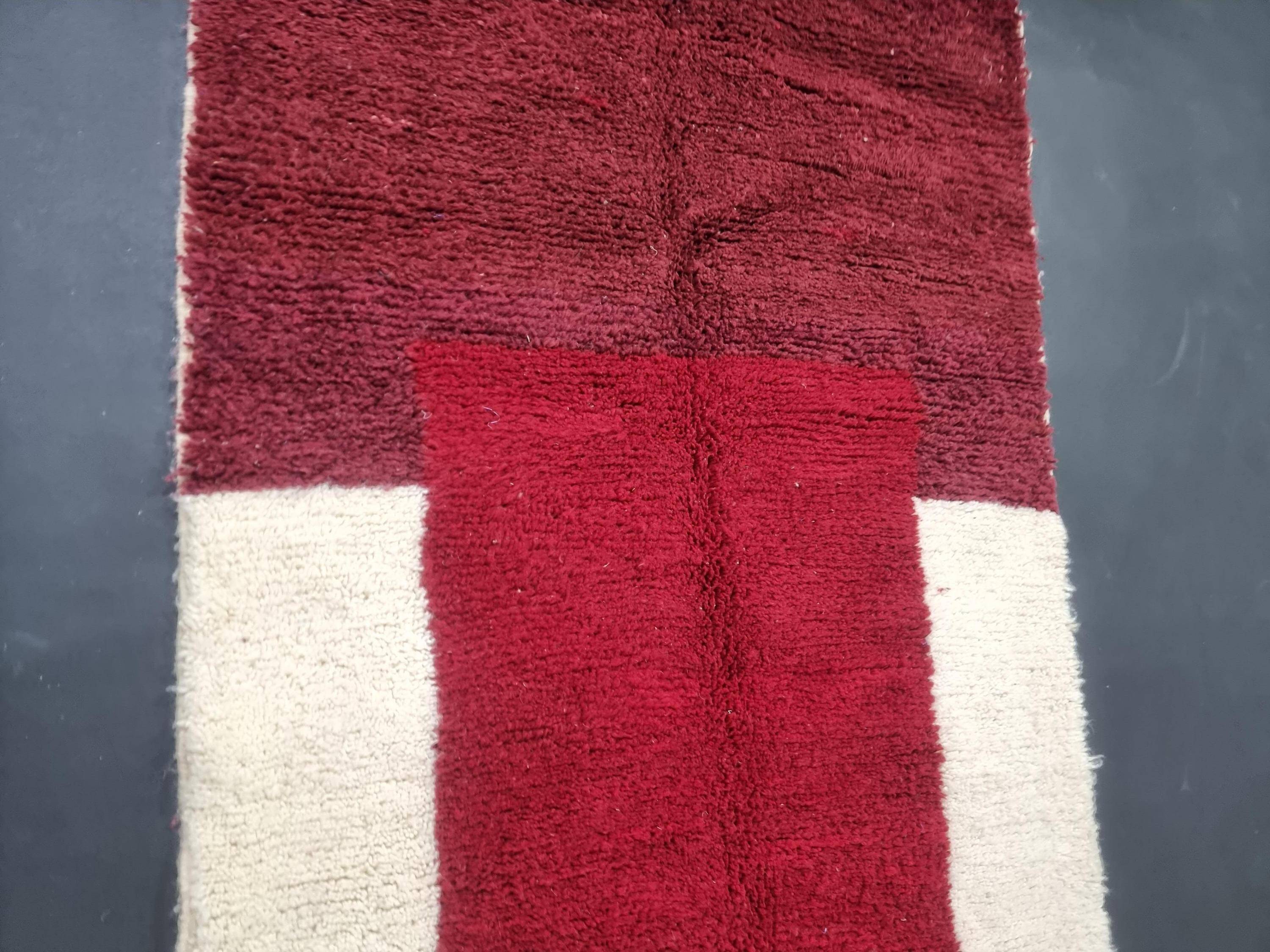 Handmade Berber rug, natural wool, 2.5x1.5 m