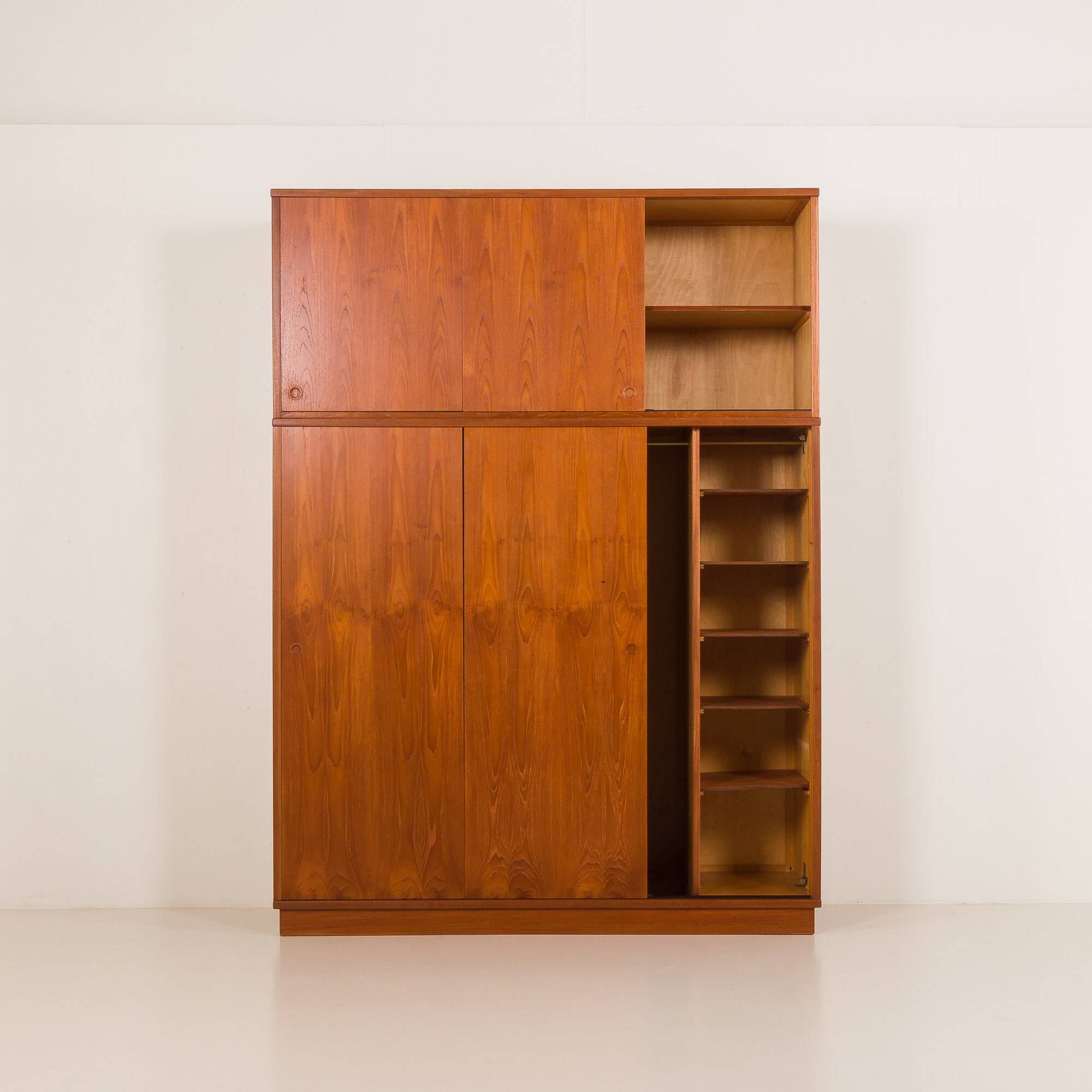 Armoire danoise en teck, années 1970