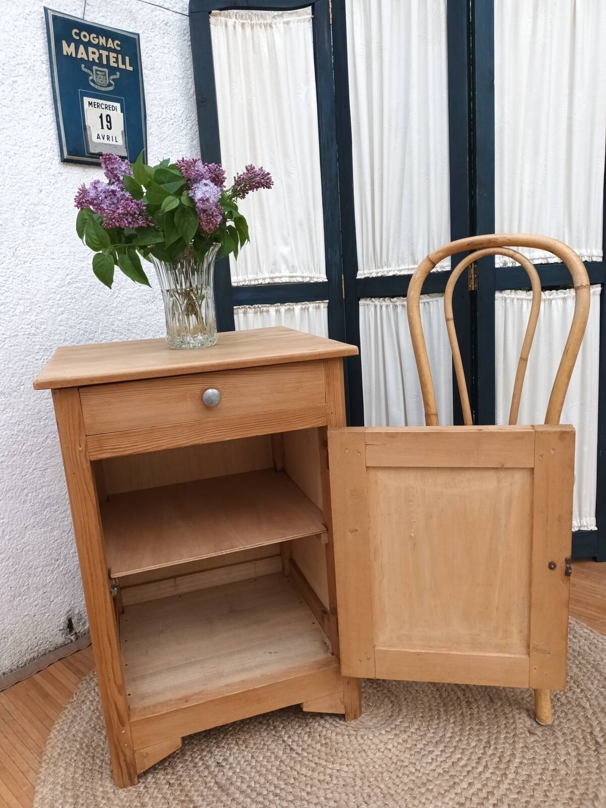 Small Parisian buffet in solid wood