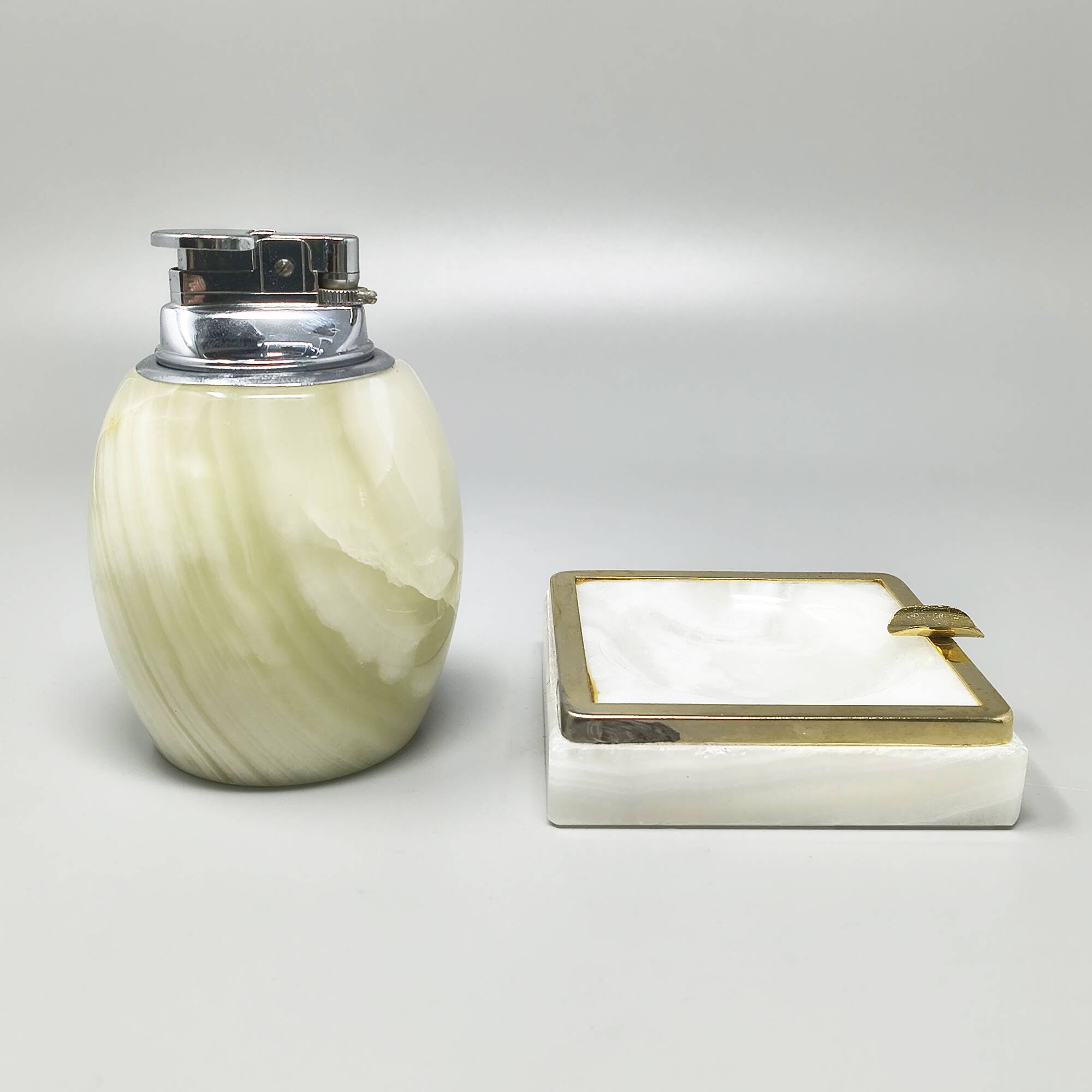 1960s Mid-Century Modern Italian Onyx Smoking Set with Table Lighter & Asht