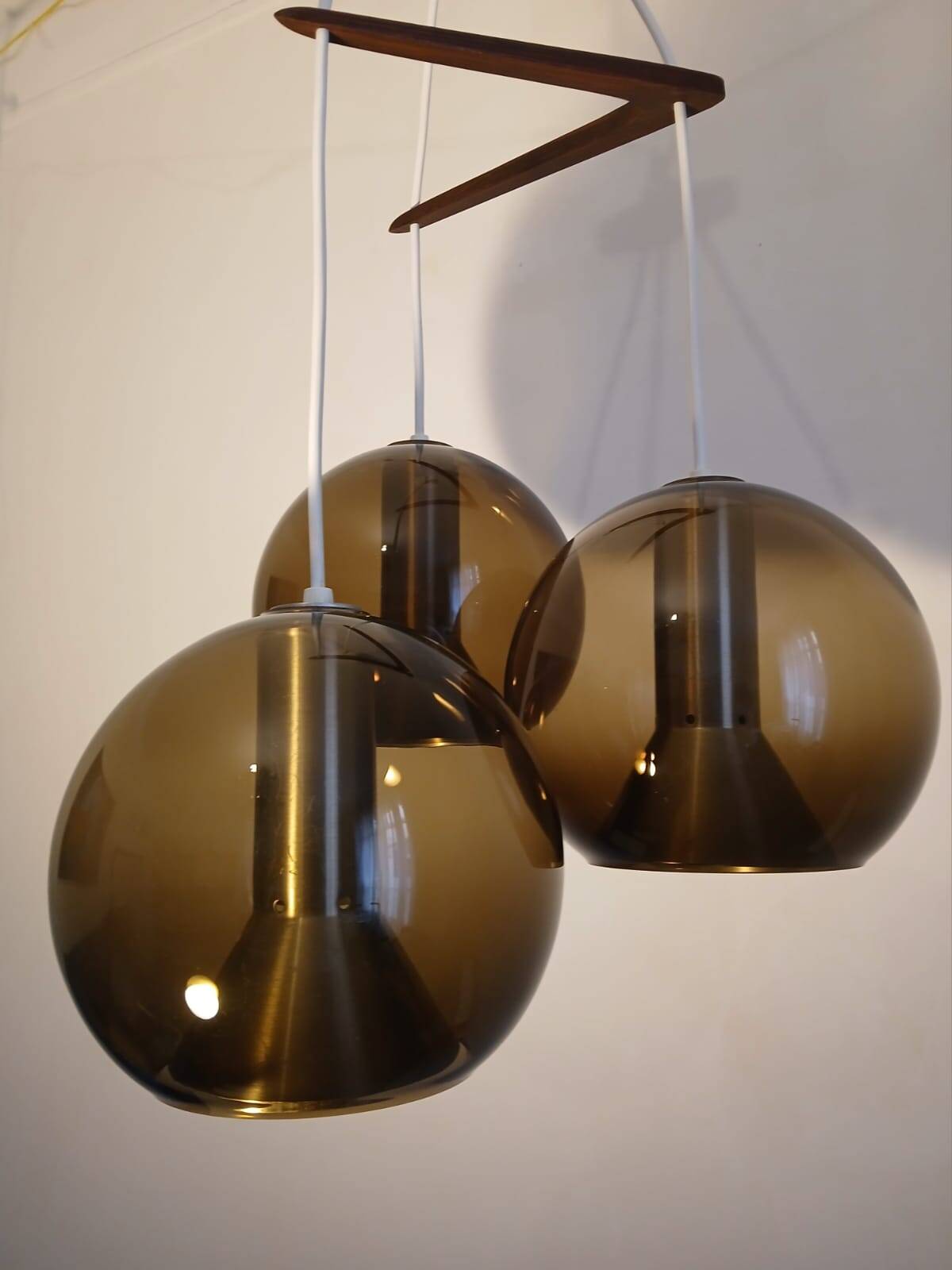 Suspension triple "Globe" by Frank Ligtelijn for Raak – Original edition