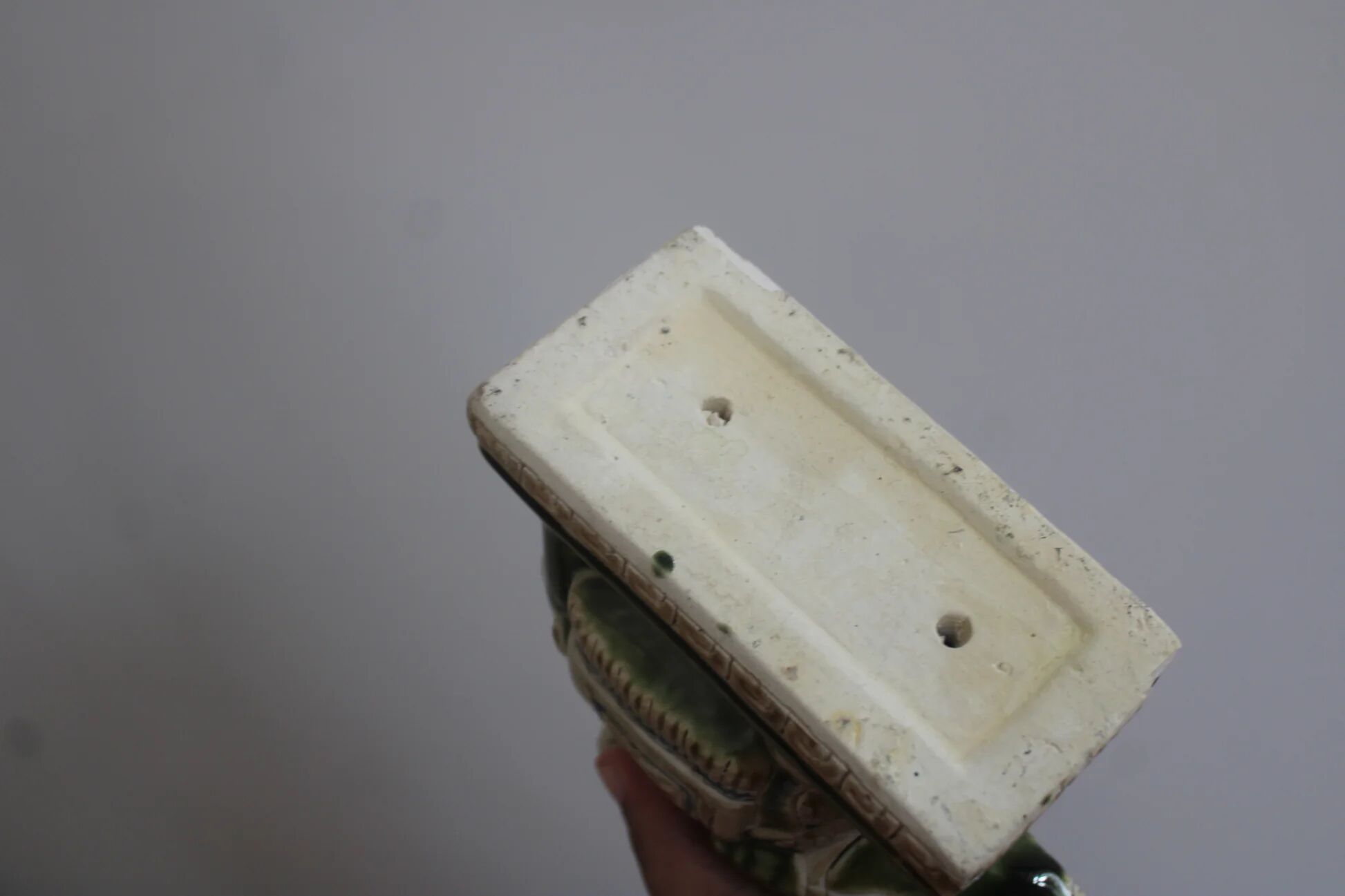 Vintage elephant ashtray in glazed ceramic – Green, cream and blue – Asian decor