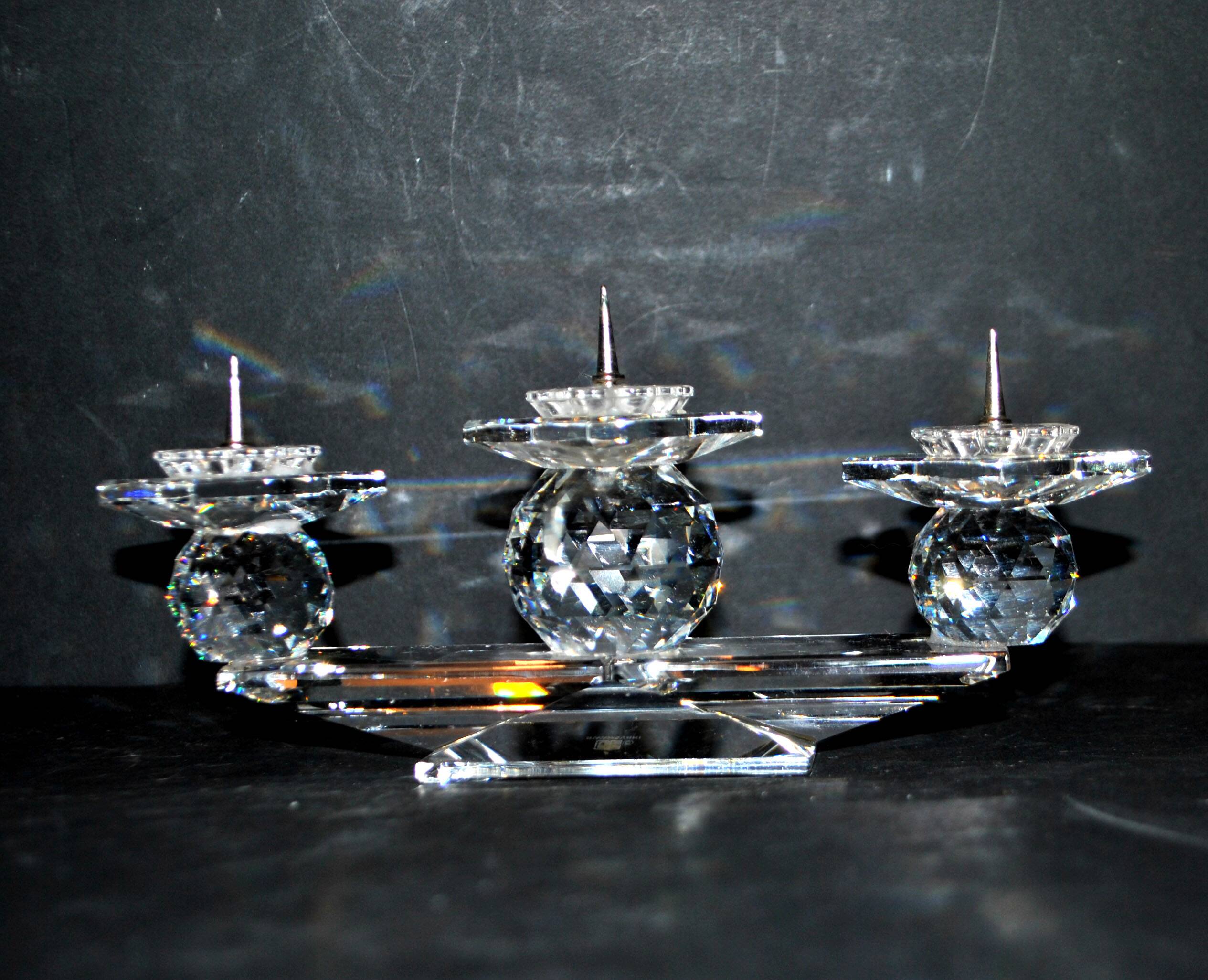 SWAROVSKI candle holder three candles in cut crystal signed 18.5 x 9 x 4cm