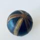 Boule décorative en bois et laion