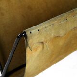 Nubuck magazine rack