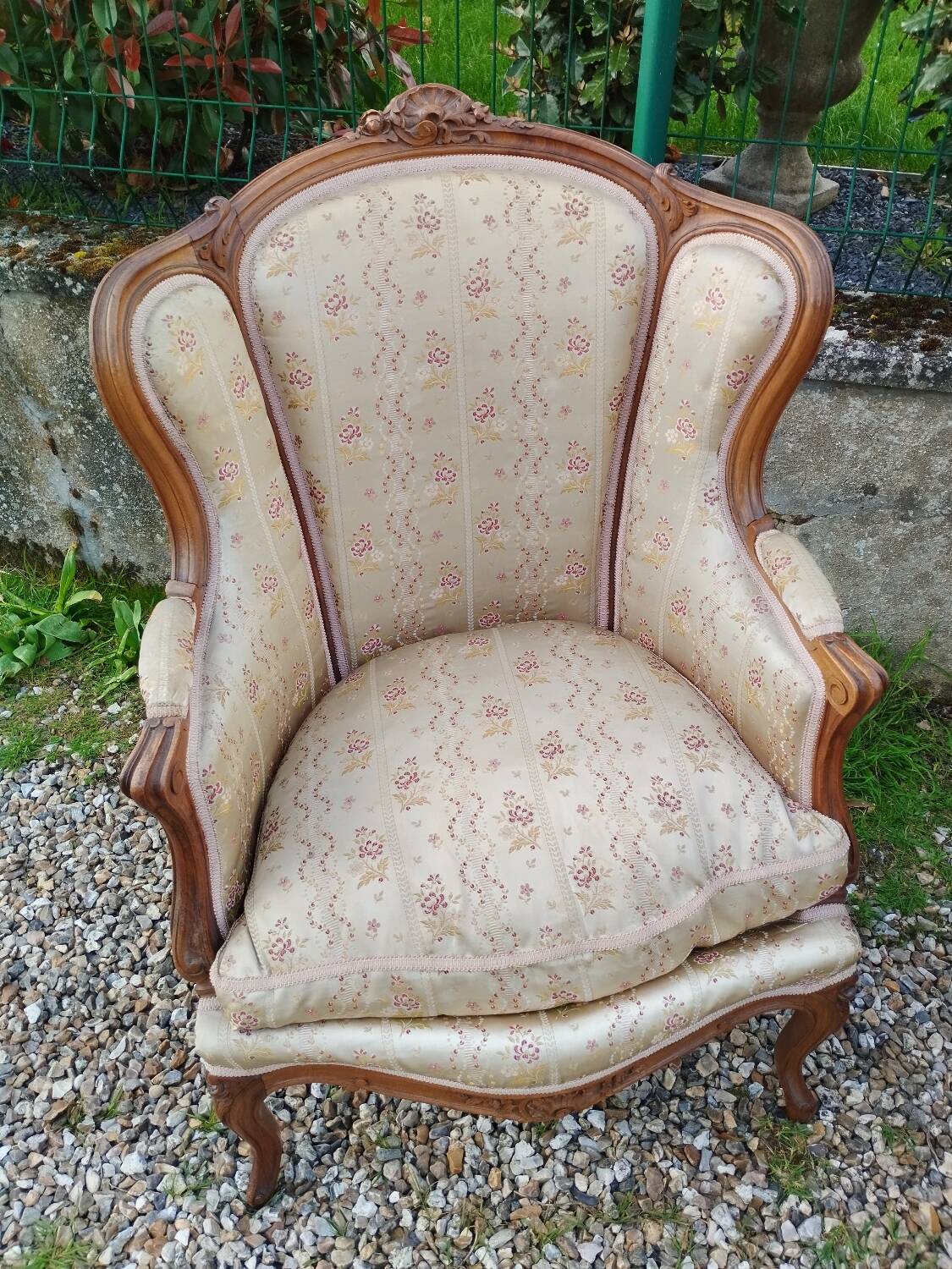 Paire de fauteuils anciens style louis xv