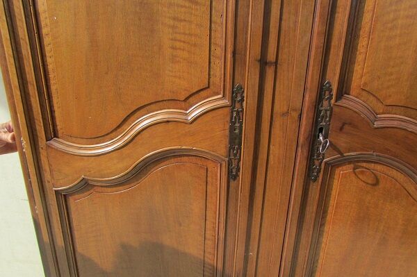 Louis XV wardrobe façade, walnut