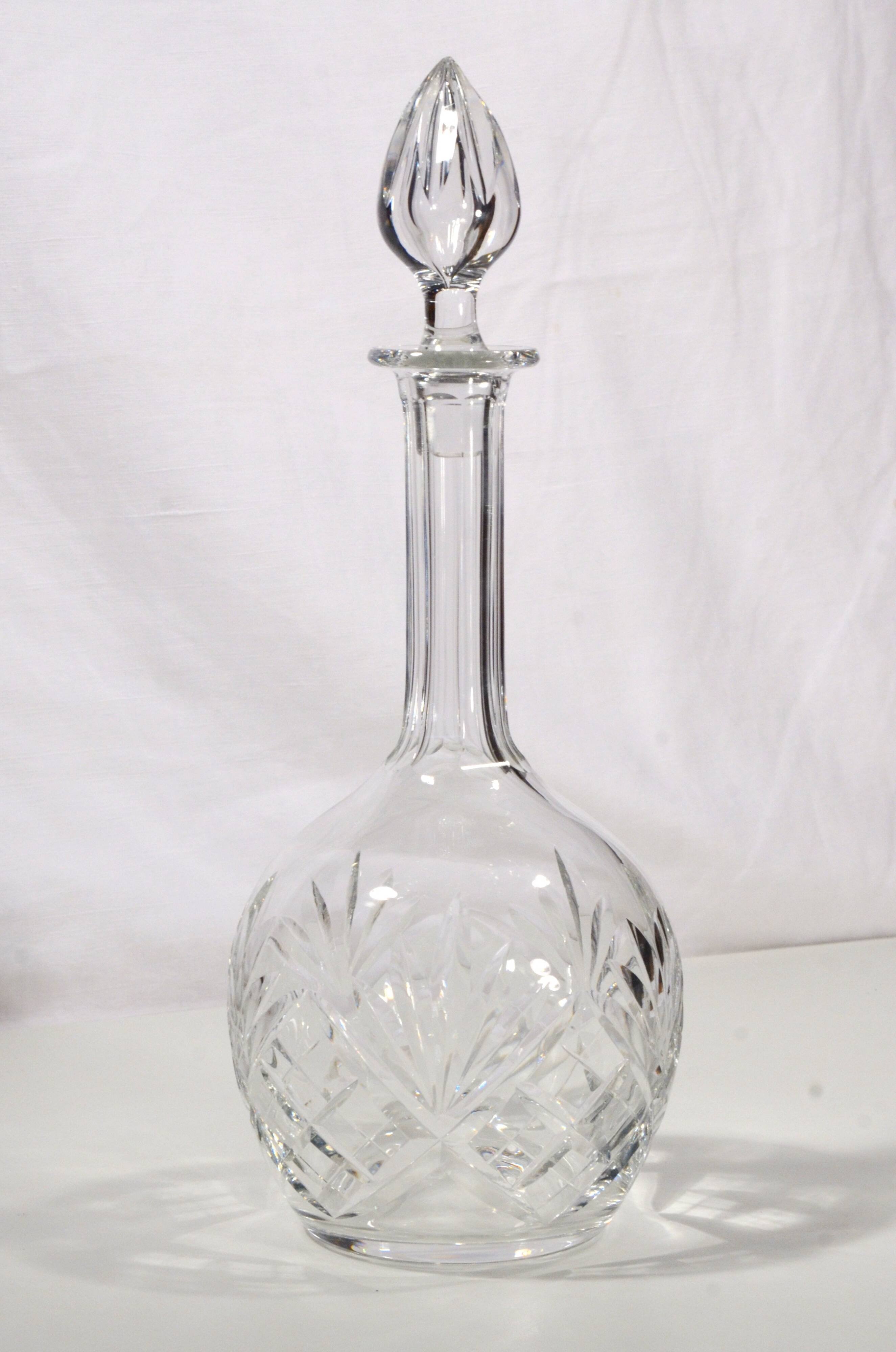 Carafe en cristal taillé de Saint-Louis, modèle Chantilly, n°144, France