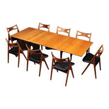 Ensemble de salle à manger complet : 8 chaises Sawbuck CH-29 en teck et table AT 310