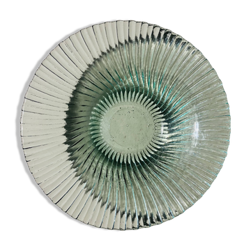 Wavy recycled glass cup