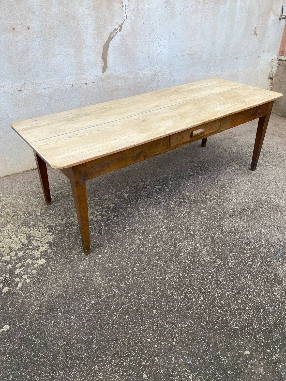 Farmhouse table