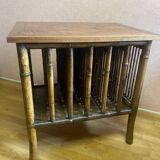 Table d'appoint, piètement en bambou et plateau en noyer décor en laque