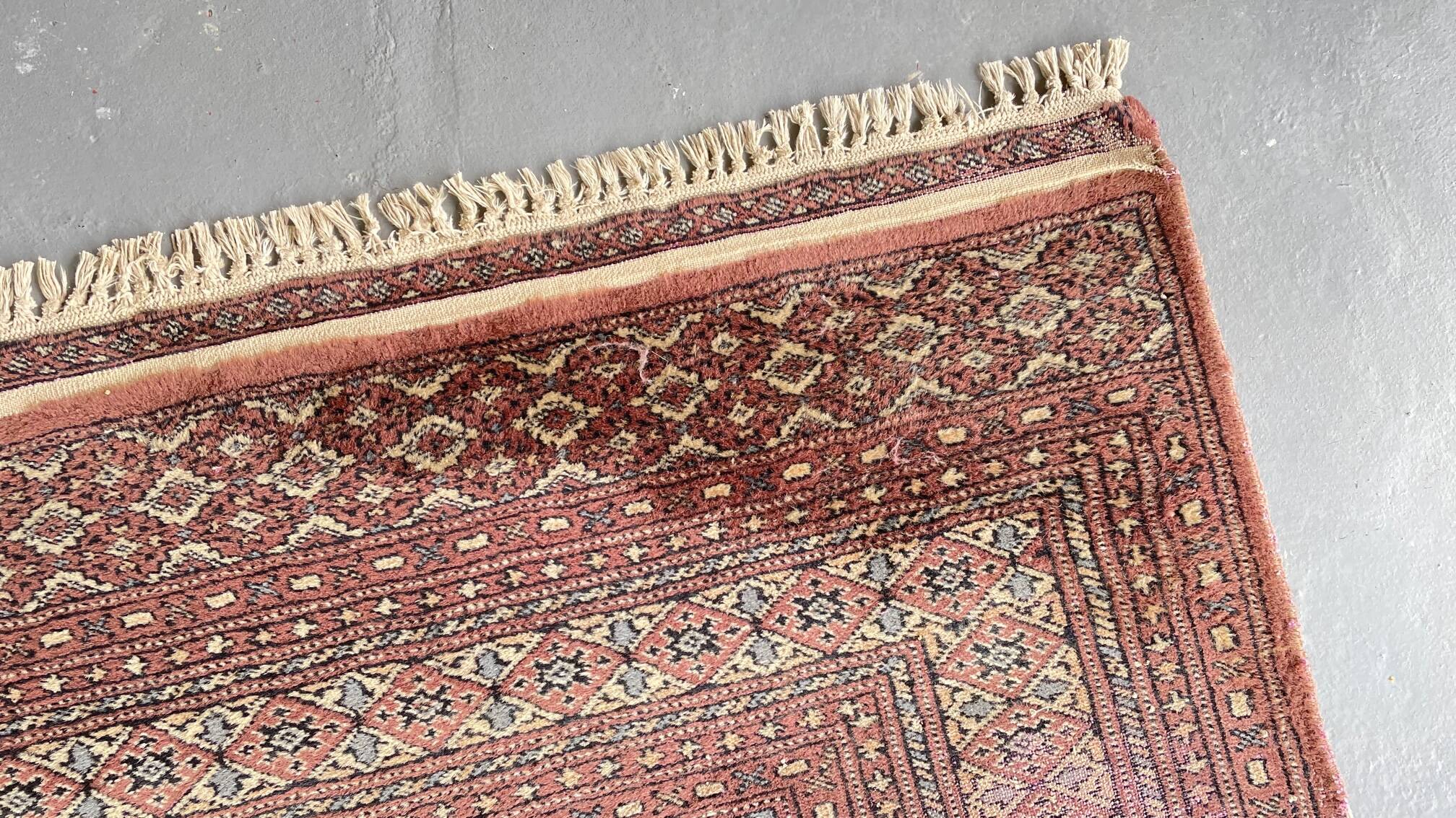 Tapis oriental pakistan gris-pourpre 196cm x 126cm