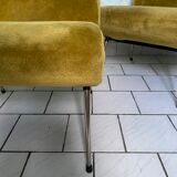 Suite de trois fauteuils pelfran  modèle kiss