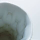 Vase abstrait en porcelaine