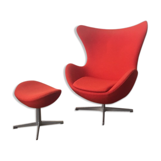 Arne Jacobsen ed Fritz Hansen EGG armchair