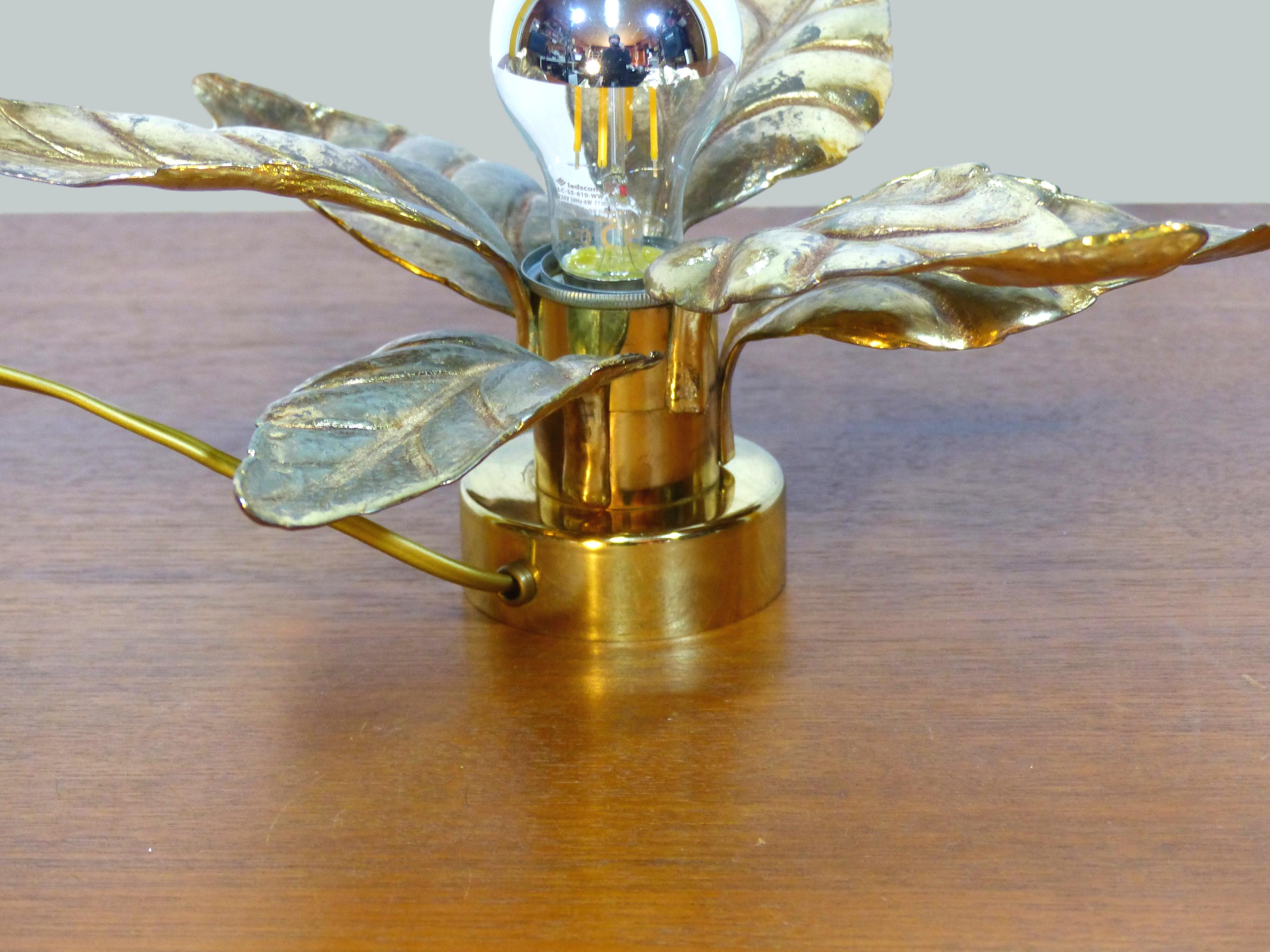 Flower sconce in solid brass 1970