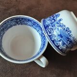 Set of 2 England cups and saucer
