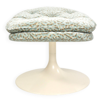 Ottomans Geoffrey Harcourt leopard fabric