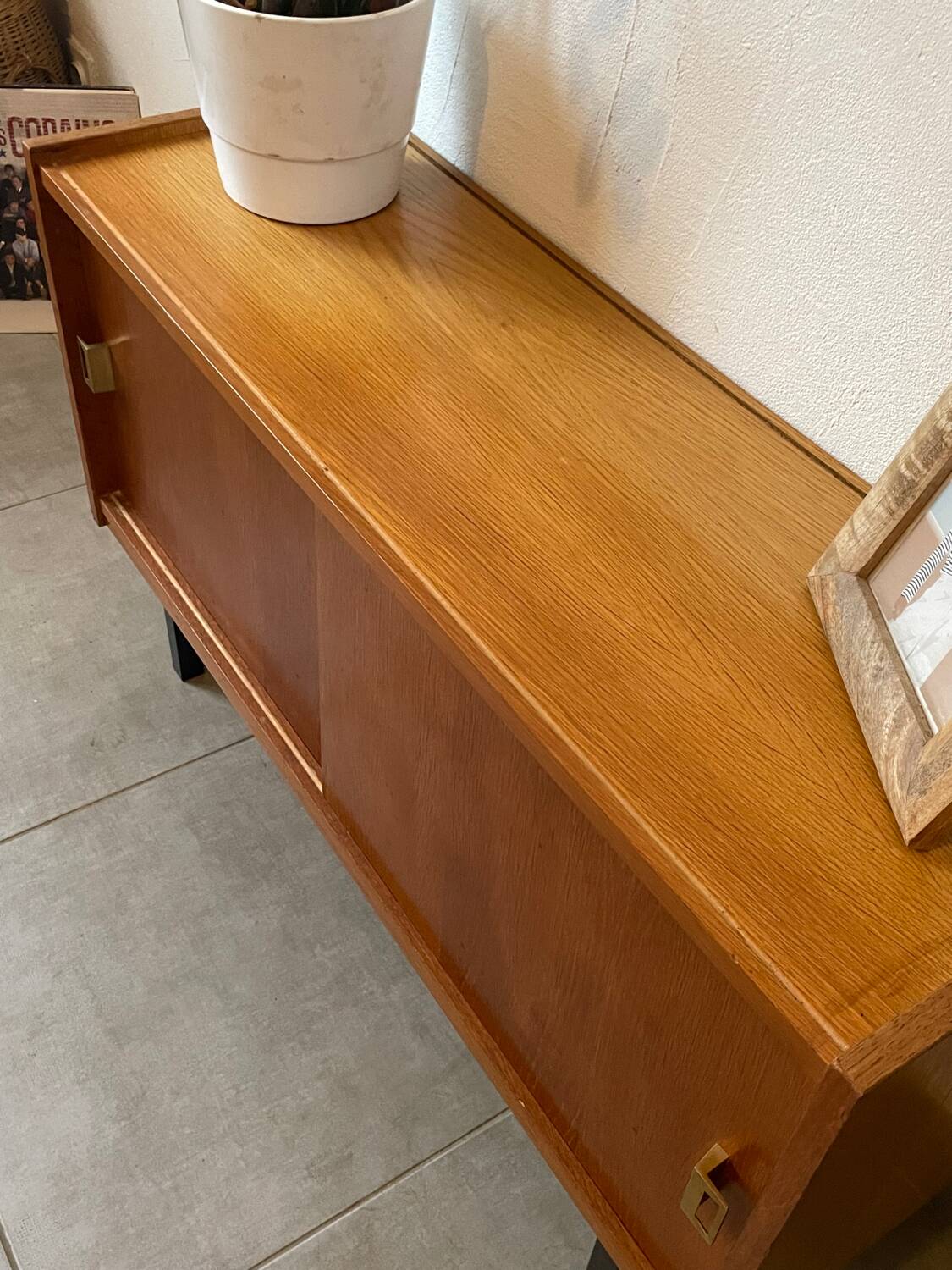 Small vintage sideboard/TV unit from the 1960s