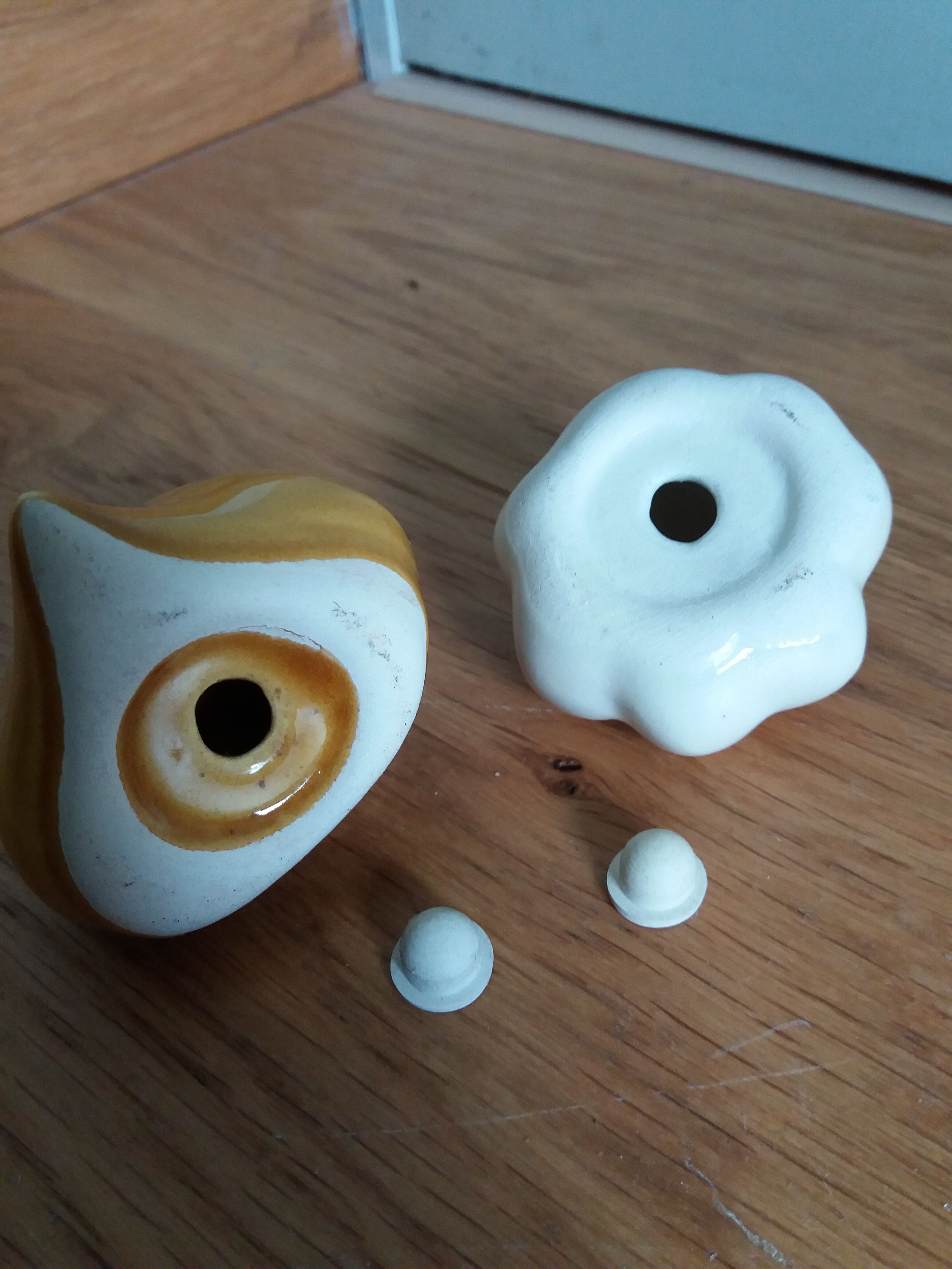 Pepper salt shaker shaped garlic and onion