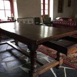Farm table