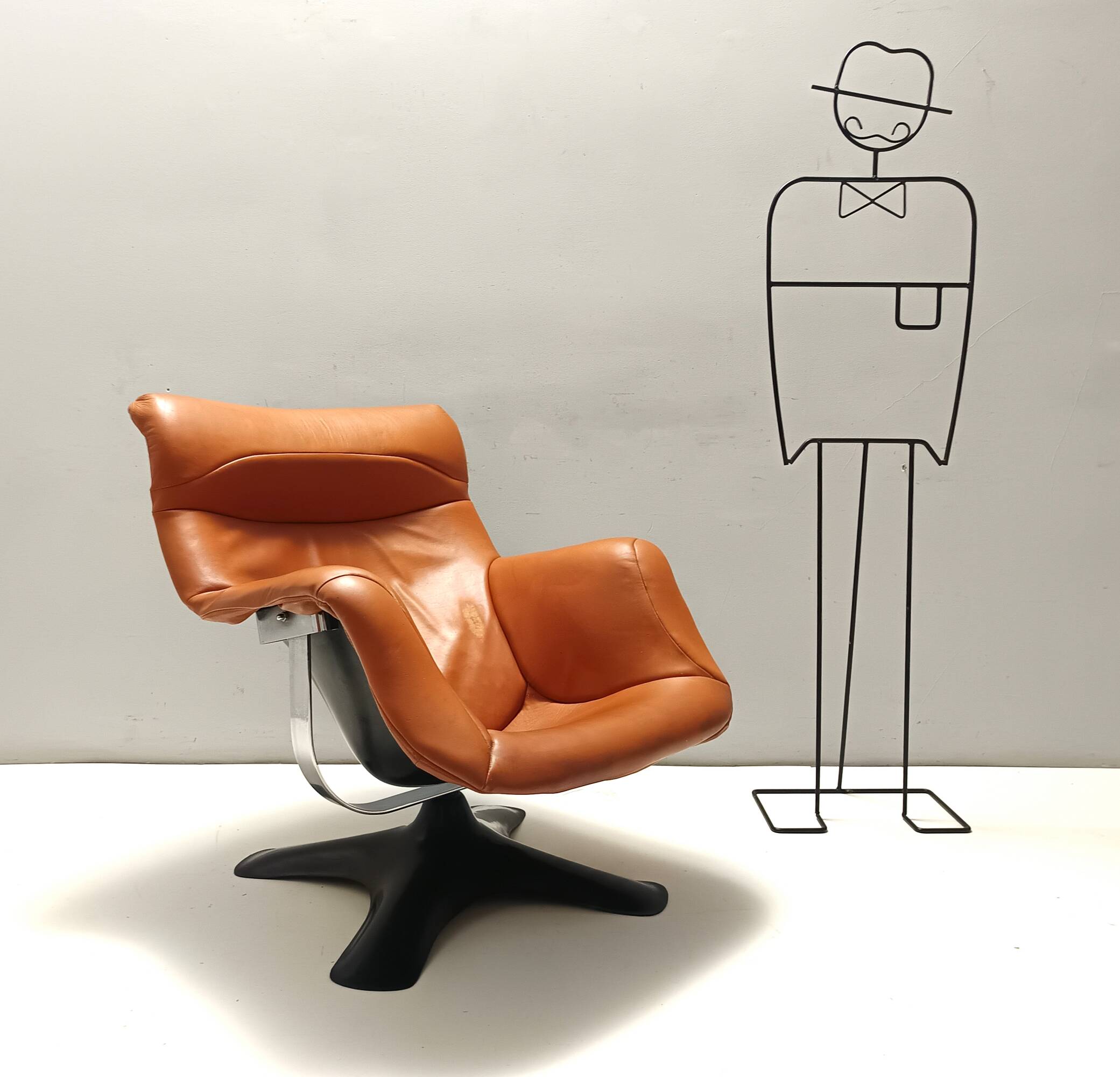 Karuselli Lounge Chair by Yrjö Kukkapuro for Haimi in Orange Leather, 1970s