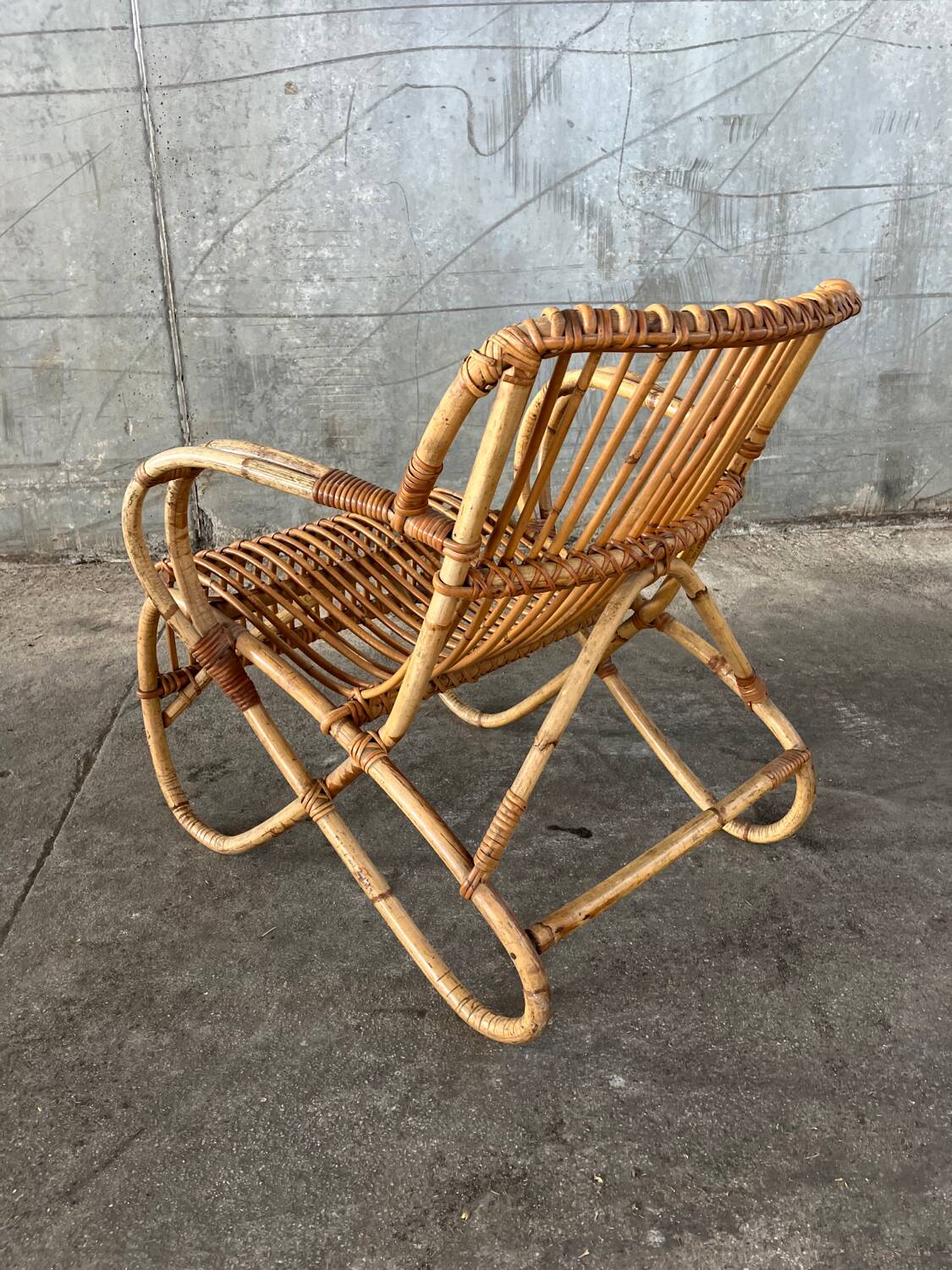 Fauteuil en rotin vintage 1950