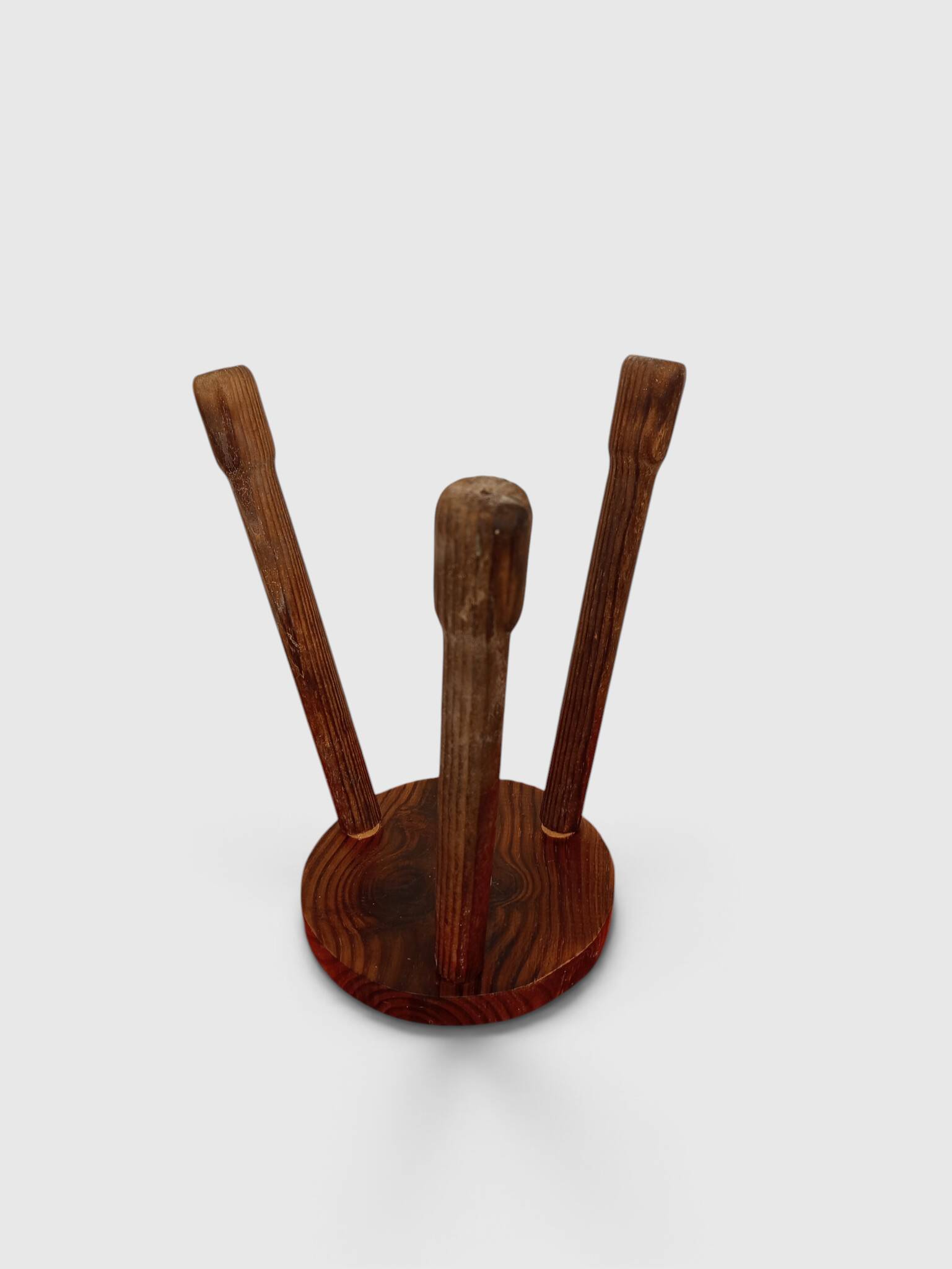 Tabouret tripode en bois massif  Années 50/60