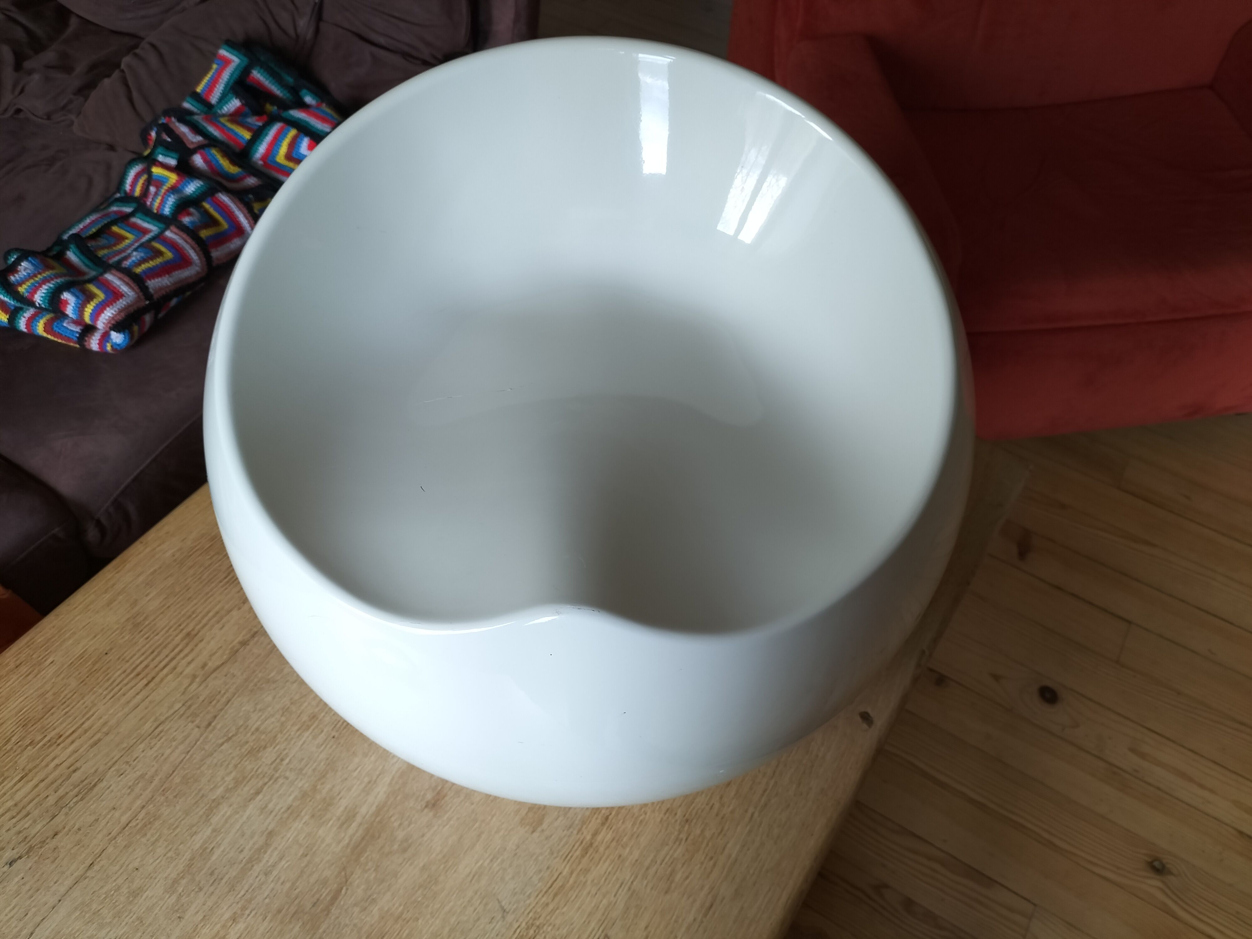 Modern armchair white