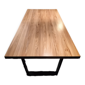 Table en bois et fer forgé