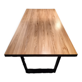Table en bois et fer forgé