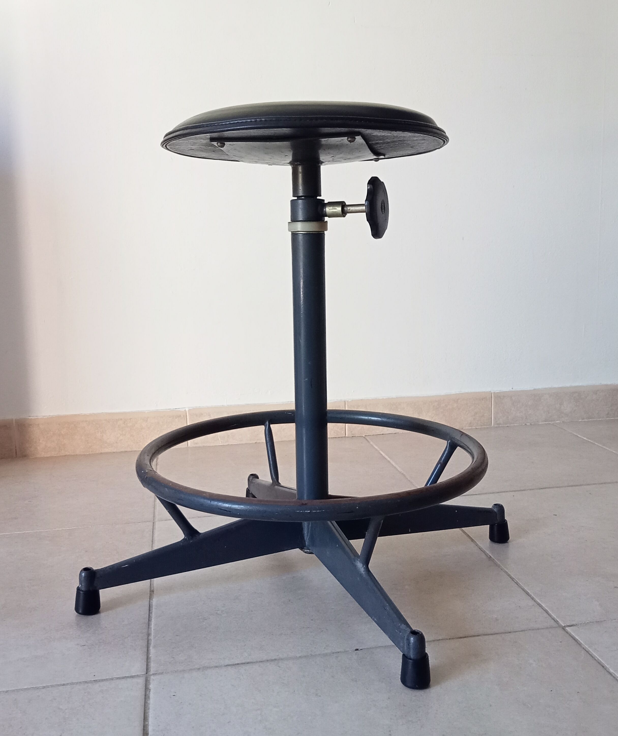 Vintage industrial workshop stool SIPE ITALY 1960s