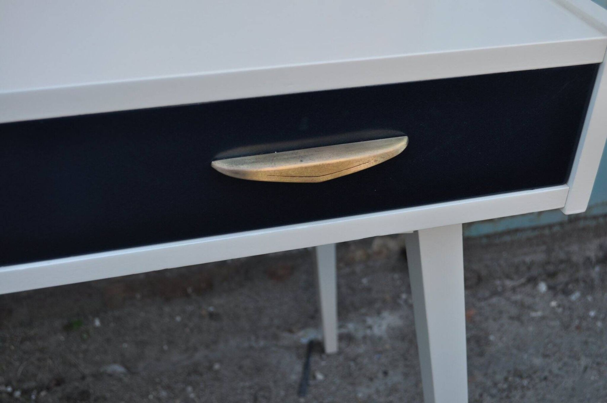 Mid-Century desk/console in dark blue and beige painted wood – Hungarian design from the 1960s.