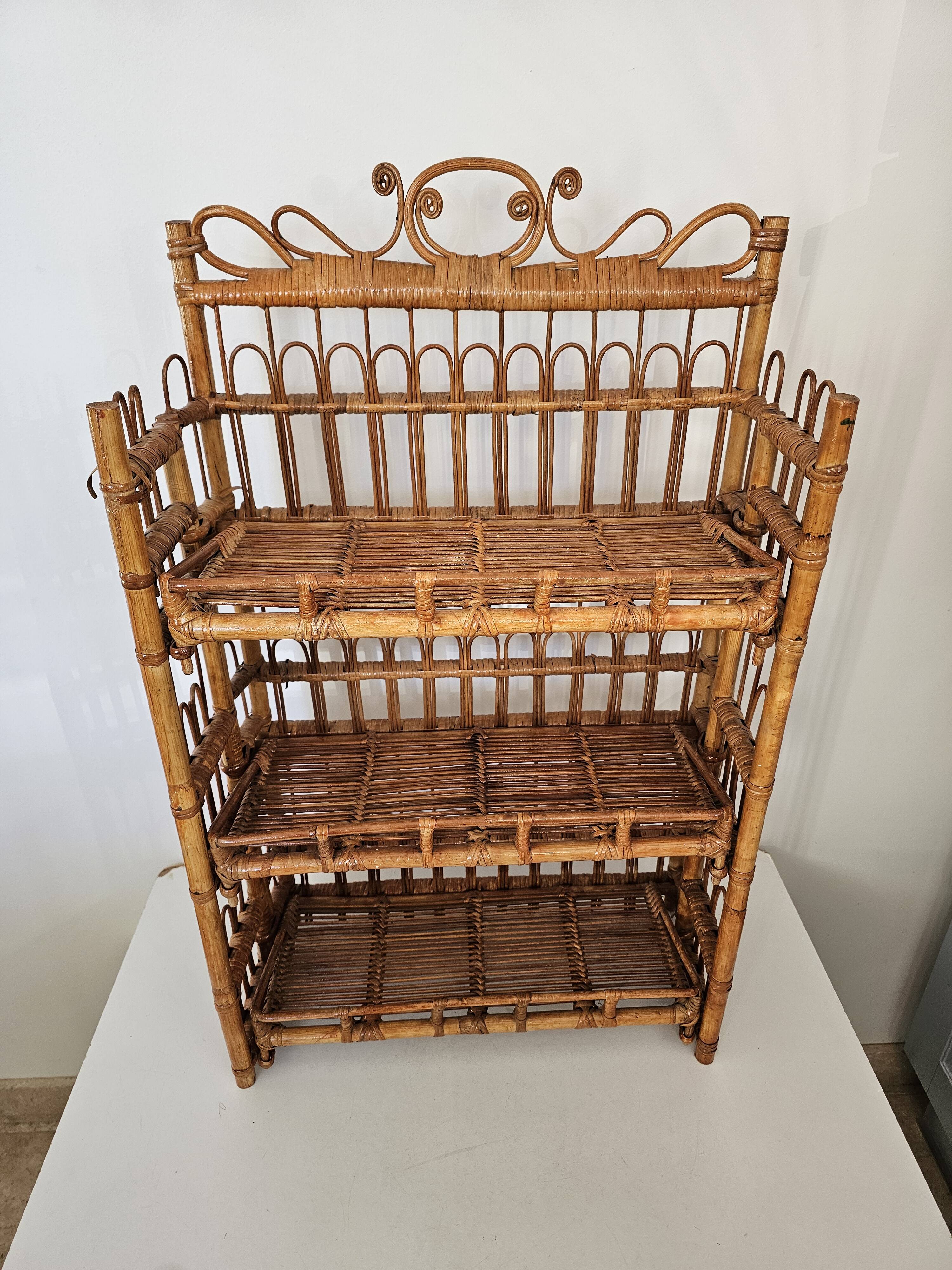 Beautiful Peacock wall shelf, made of rattan, 1960s