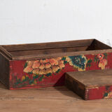 Antique red box with floral patterns (circa 1900) #34
