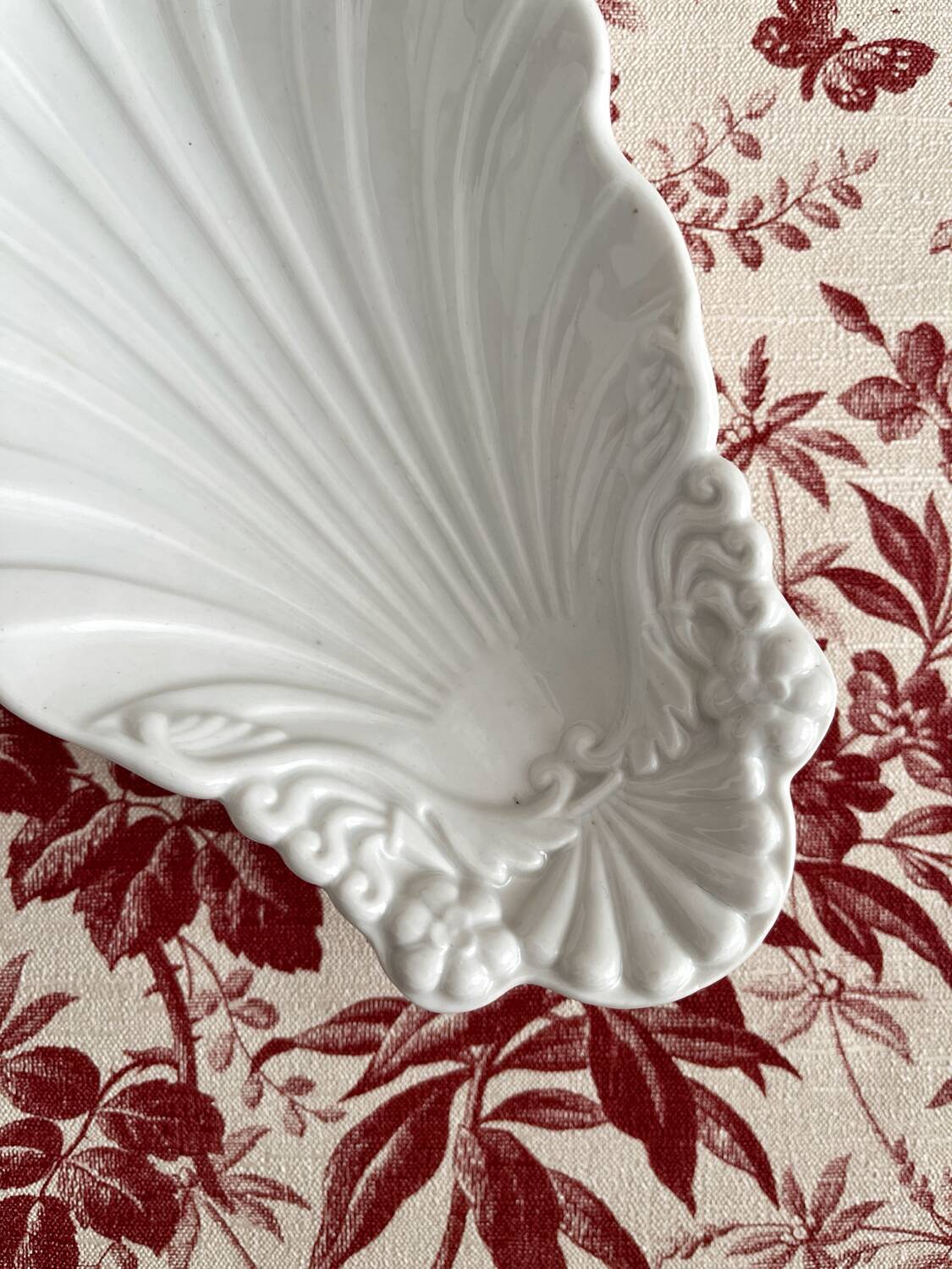 Antique porcelain shell ramekin dish