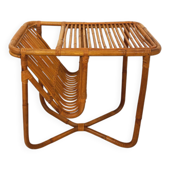Vintage 60s rattan side table / coffee table with magazine rack
