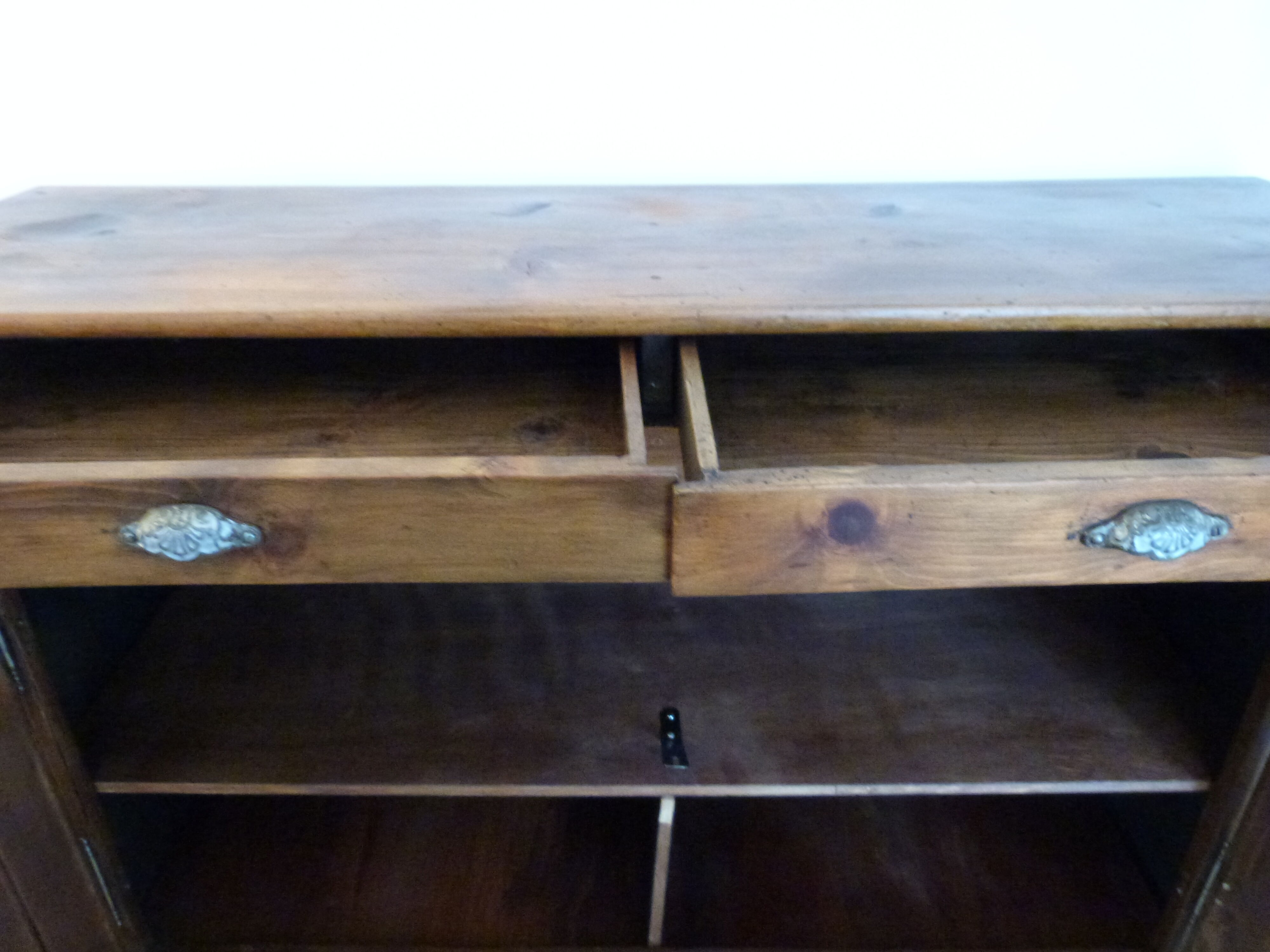 Buffet campagnard ancien