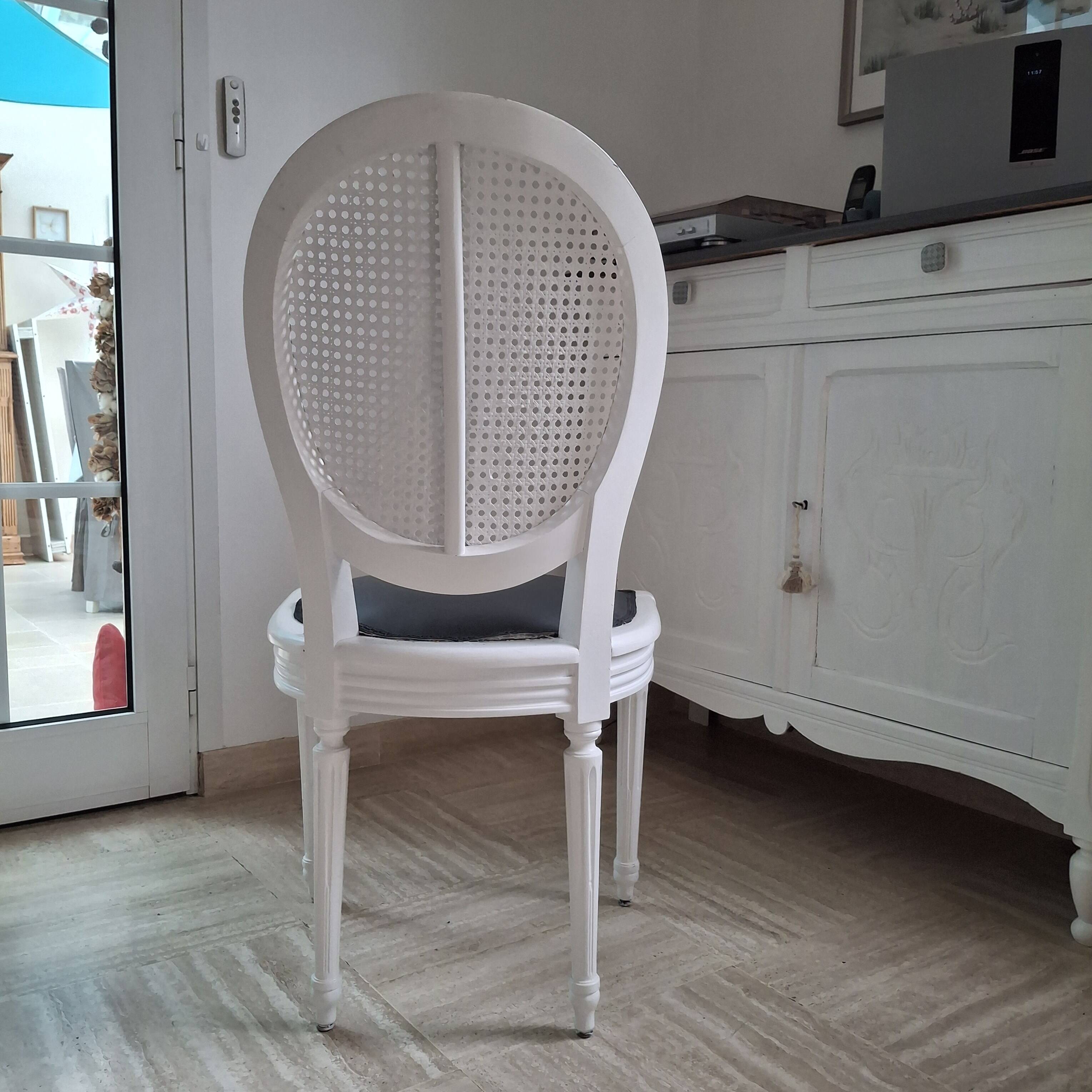 Chaises médaillon Louis xvi