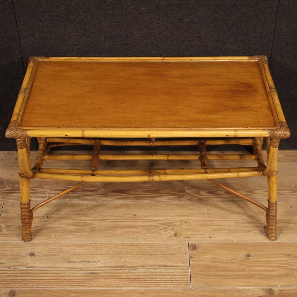 Table basse design en bambou et bois tressé des années 70