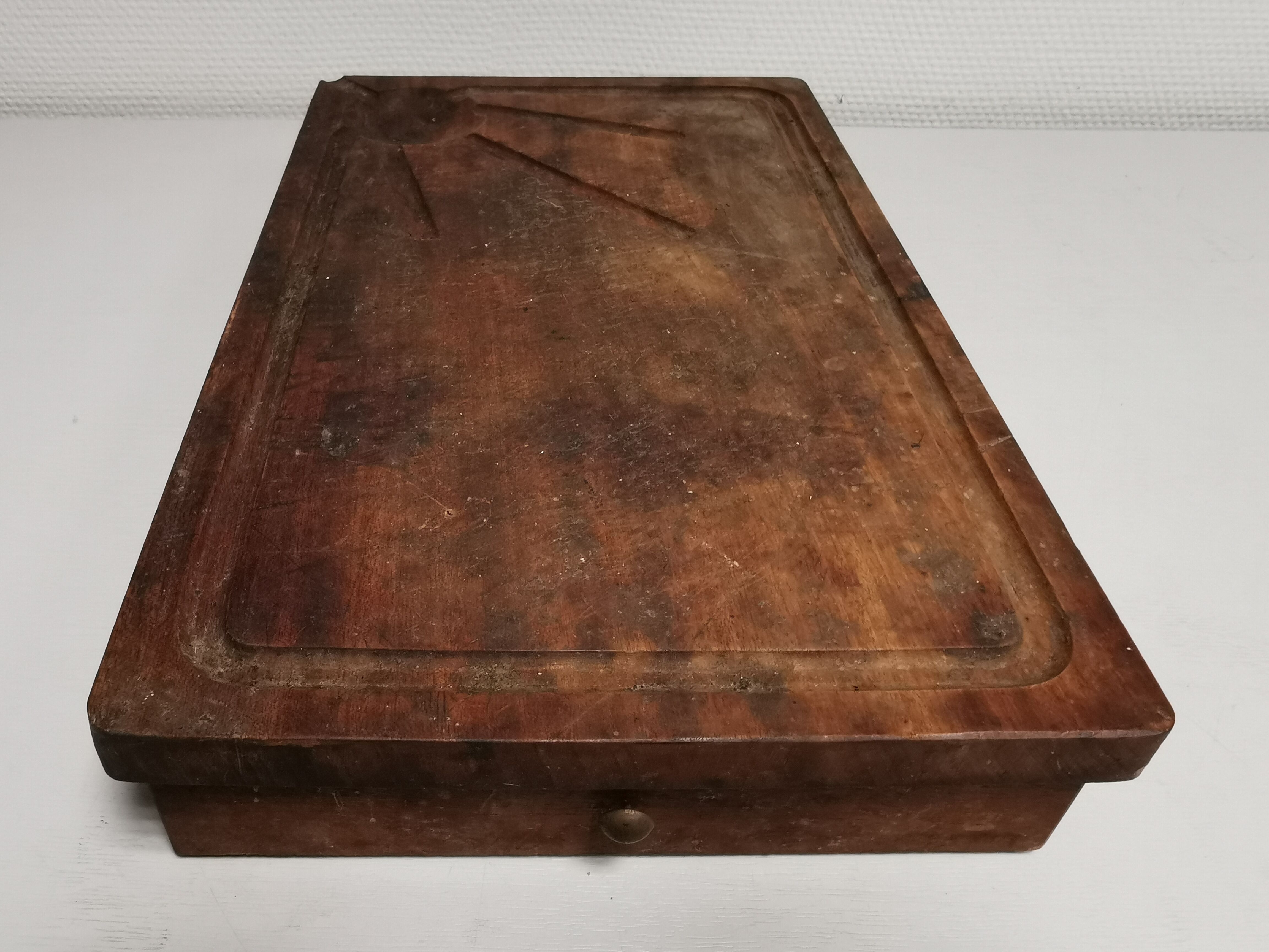 Old Wooden Cutting Board with drawer for knives. block...