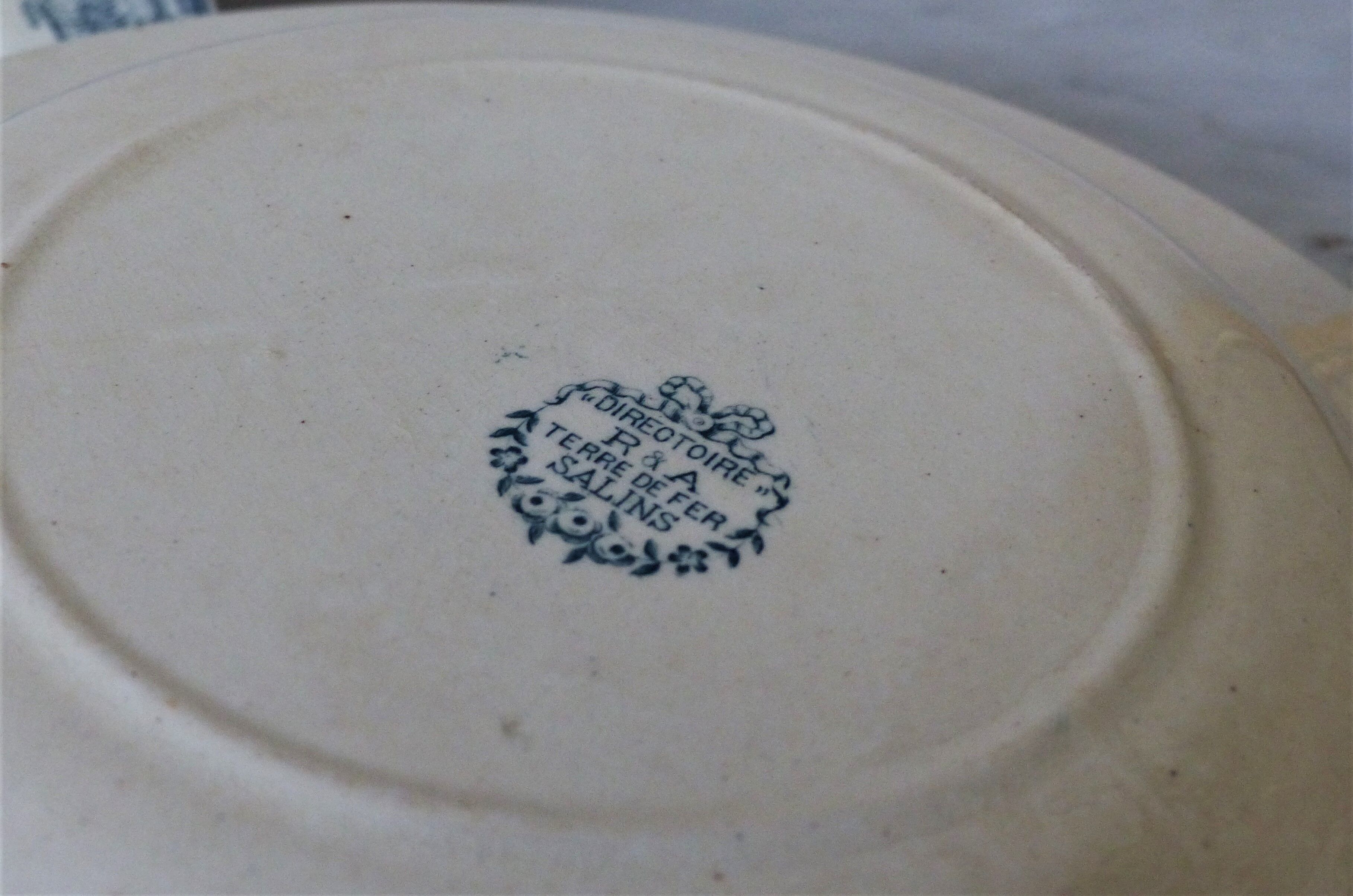 Ancient hollow plates Iron Land Salins