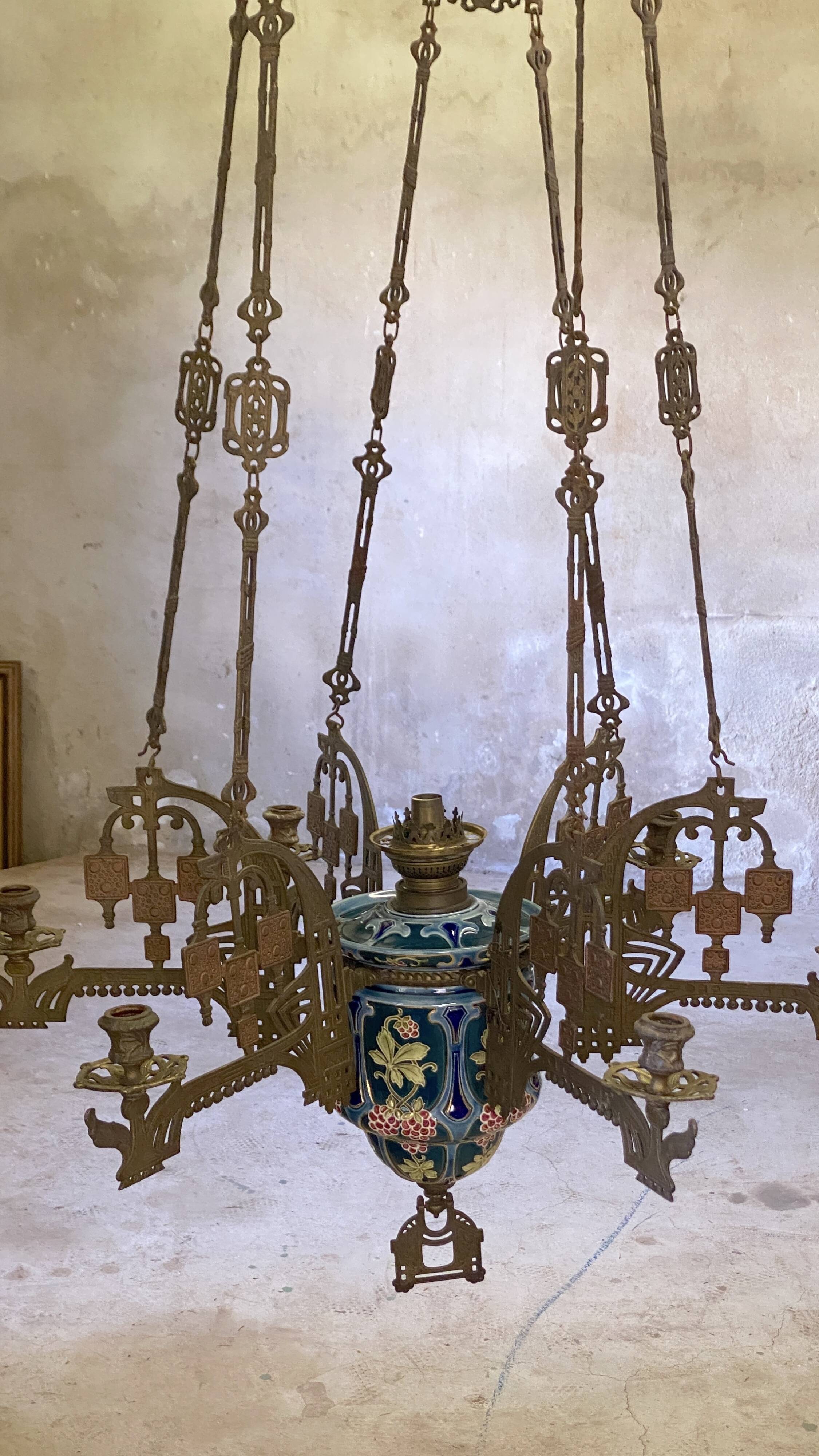 Lustre d'église Néogothique du XIXème siècle