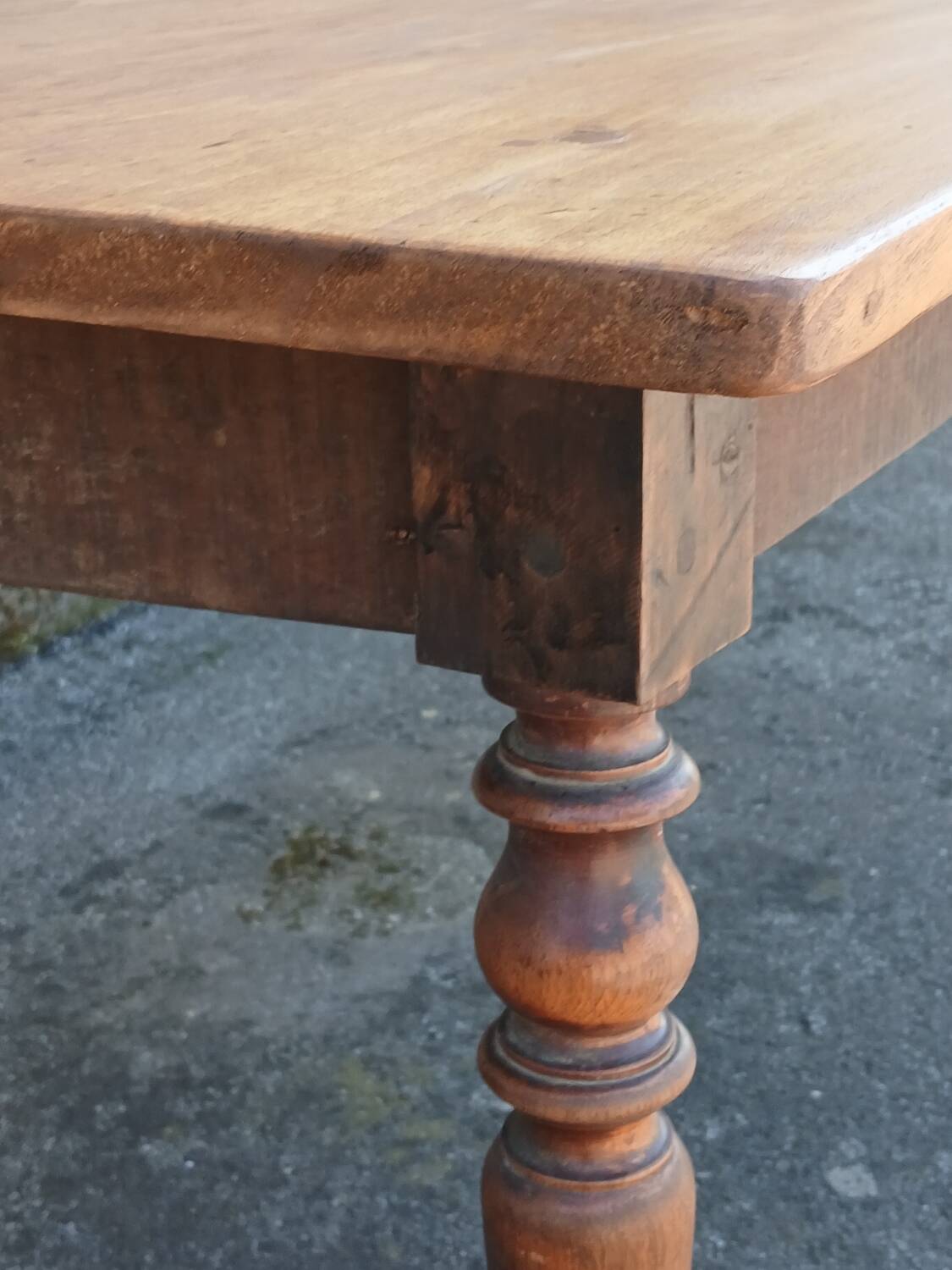 Farm table, turned wooden legs