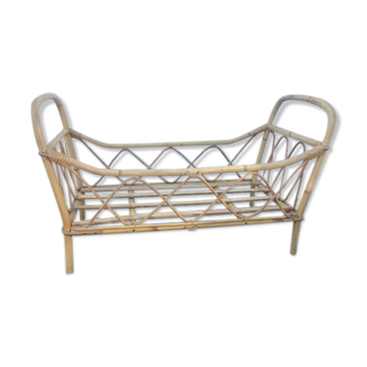 Doll bed