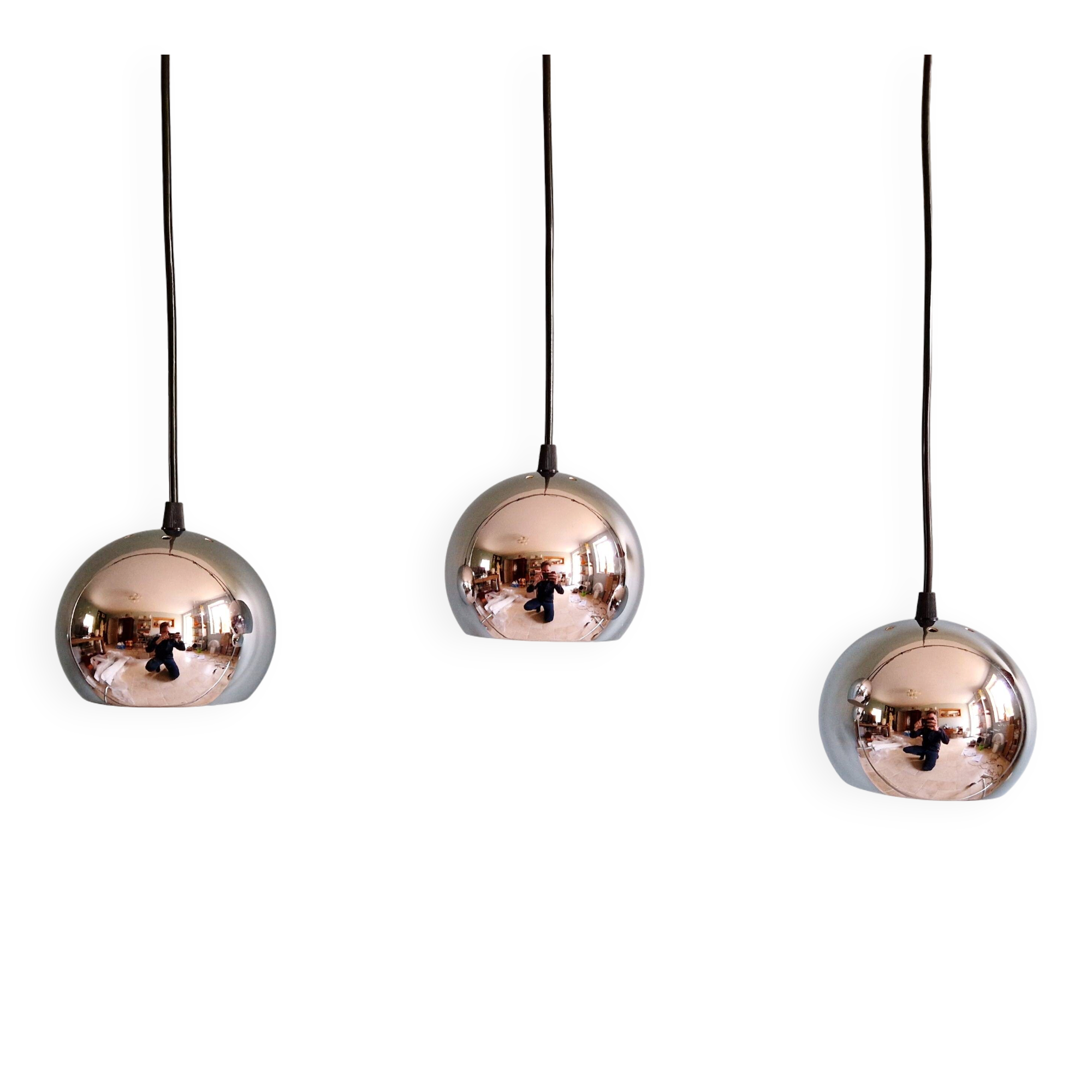 Chrome metal Eyeball suspension trio, Space Age design, 1970.