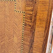Commode sauteuse Louis XVI en marqueterie 19ème