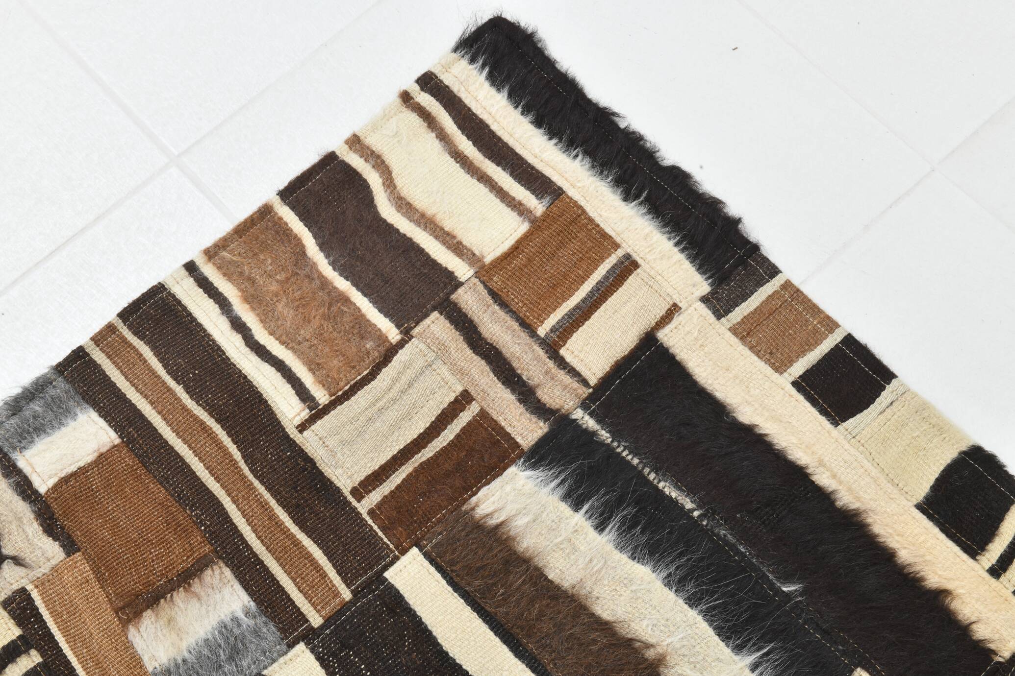 5x7 Brown & Cream Handmade Vintage Kilim Rug, 149x200Cm