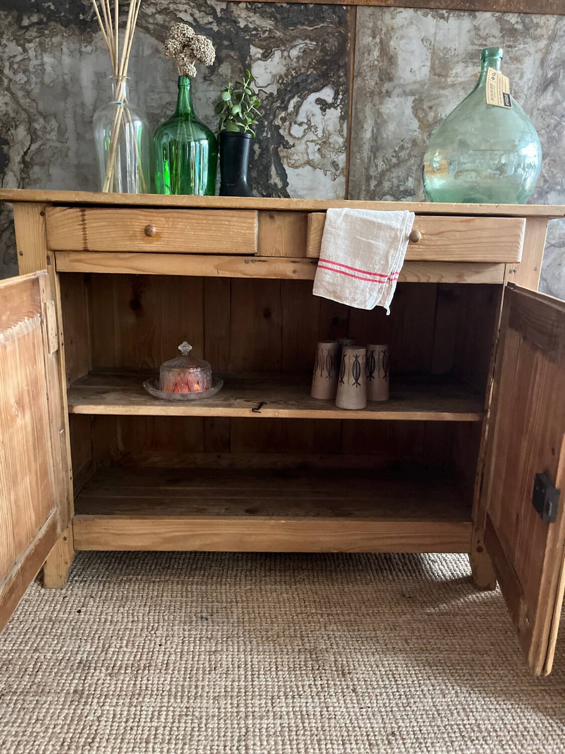 Parisian raw wood buffet